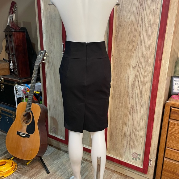 Guess by Marciano size 6 - Picture 3 of 13